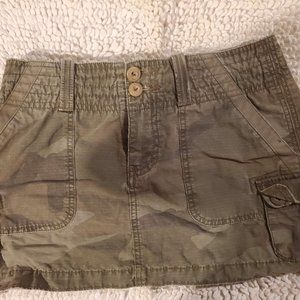 AMERICAN EAGLE MINI SKIRT